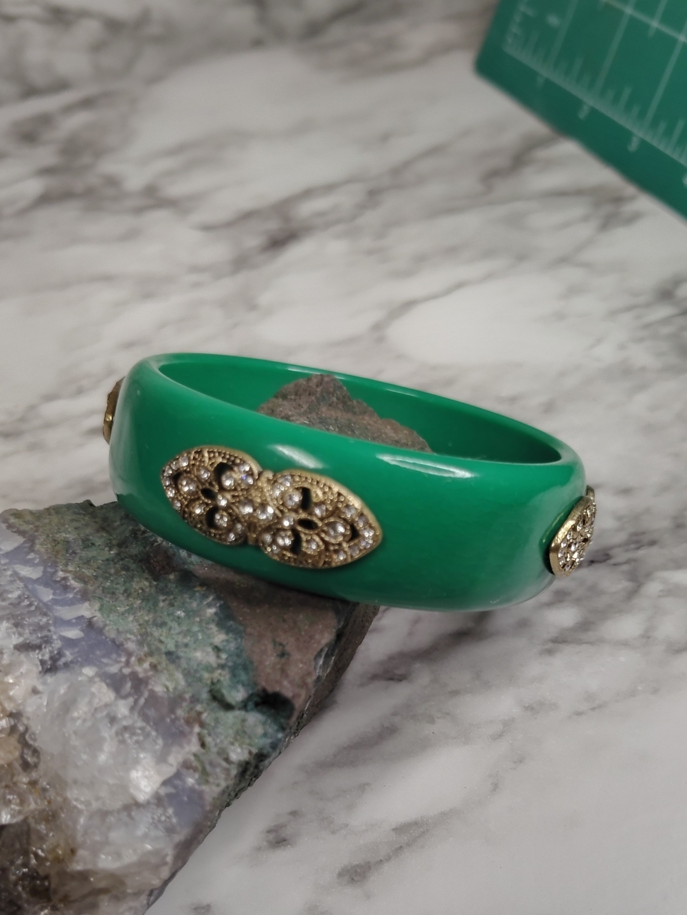 Vintage Green Bracelet Filigree Motif